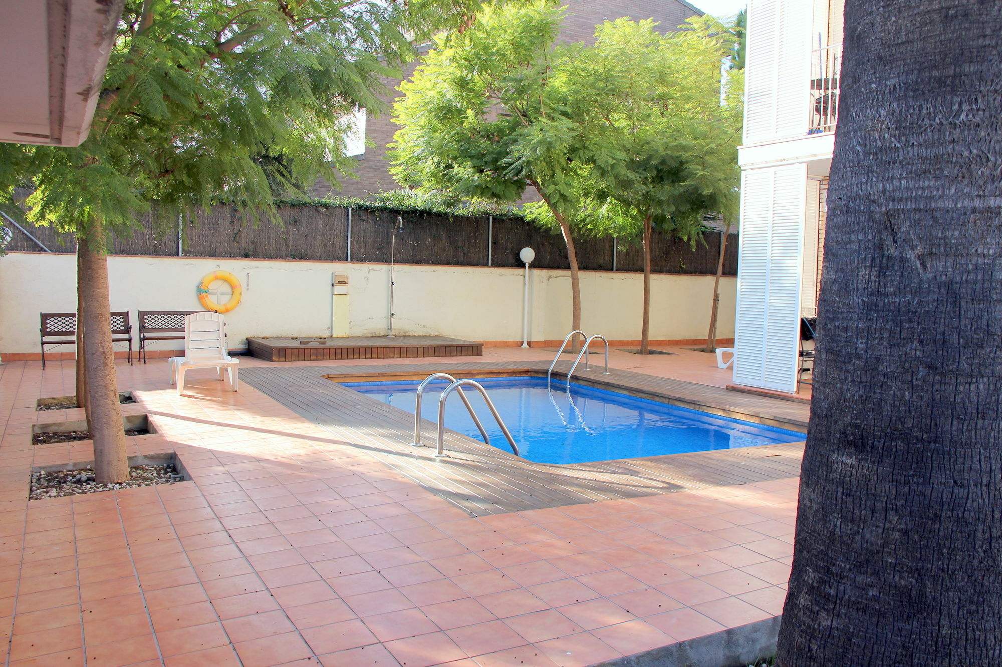 Apartamentos Caru Castelldefels Eksteriør bilde